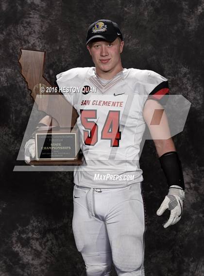 Thumbnail 2 in San Clemente (CIF State D1A Awards) photogallery.
