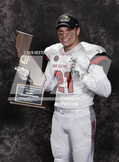 Thumbnail 2 in San Clemente (CIF State D1A Awards) photogallery.