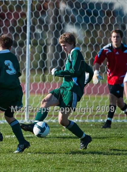 Thumbnail 3 in Bishop Hendricken vs Chariho (RIIL D1 Final) photogallery.