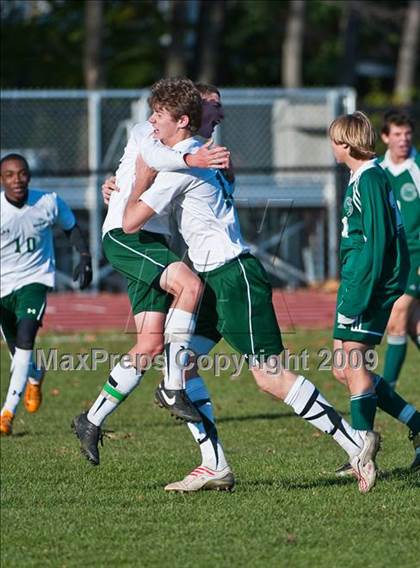 Thumbnail 3 in Bishop Hendricken vs Chariho (RIIL D1 Final) photogallery.