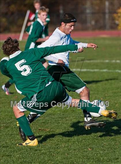 Thumbnail 2 in Bishop Hendricken vs Chariho (RIIL D1 Final) photogallery.