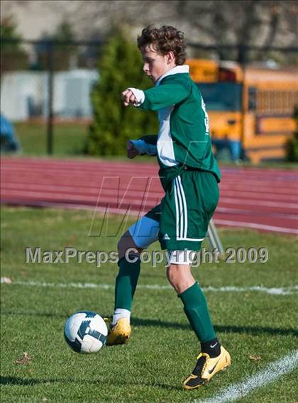 Thumbnail 2 in Bishop Hendricken vs Chariho (RIIL D1 Final) photogallery.