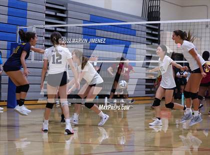 Thumbnail 3 in Highland High vs Campbell Hall (Burbank JV Tournament) photogallery.