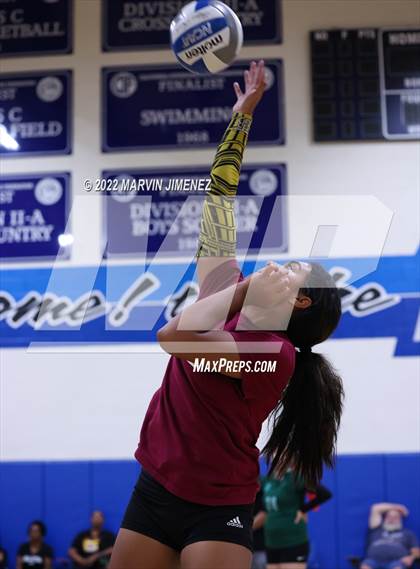 Thumbnail 2 in Highland High vs Campbell Hall (Burbank JV Tournament) photogallery.