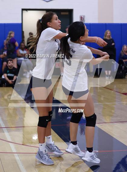 Thumbnail 1 in Highland High vs Campbell Hall (Burbank JV Tournament) photogallery.