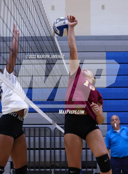 Thumbnail 1 in Highland High vs Campbell Hall (Burbank JV Tournament) photogallery.