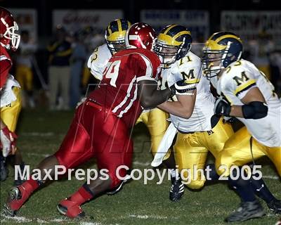 Thumbnail 1 in Millikan @ Lakewood photogallery.