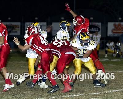 Thumbnail 1 in Millikan @ Lakewood photogallery.