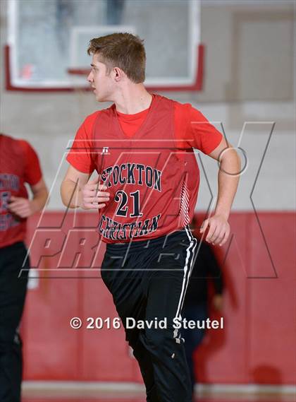 Thumbnail 1 in Stockton Christian vs. Sacramento Waldorf (CIF SJS D6 Final) photogallery.