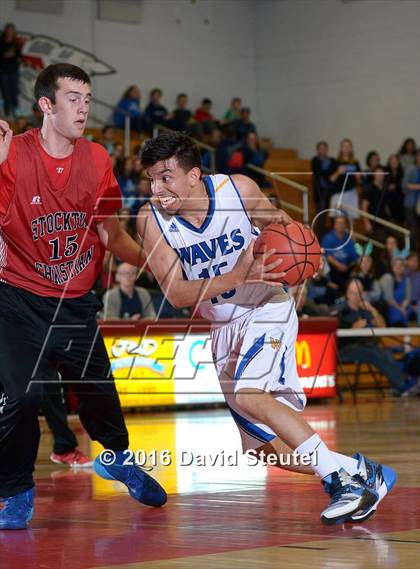 Thumbnail 2 in Stockton Christian vs. Sacramento Waldorf (CIF SJS D6 Final) photogallery.