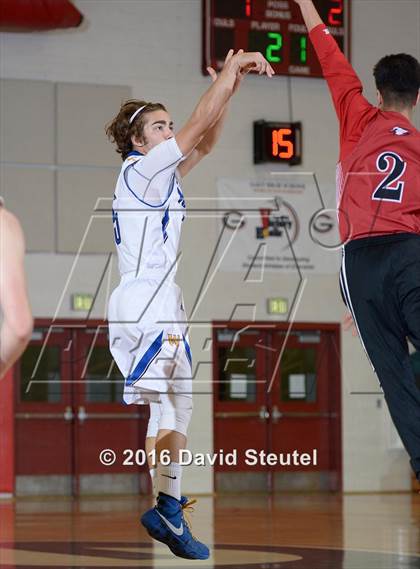 Thumbnail 3 in Stockton Christian vs. Sacramento Waldorf (CIF SJS D6 Final) photogallery.