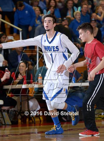 Thumbnail 2 in Stockton Christian vs. Sacramento Waldorf (CIF SJS D6 Final) photogallery.