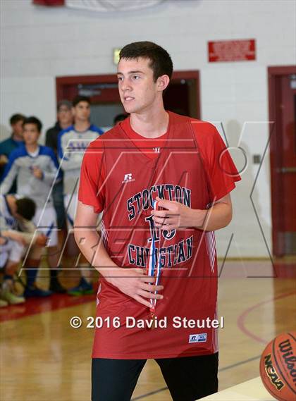 Thumbnail 3 in Stockton Christian vs. Sacramento Waldorf (CIF SJS D6 Final) photogallery.