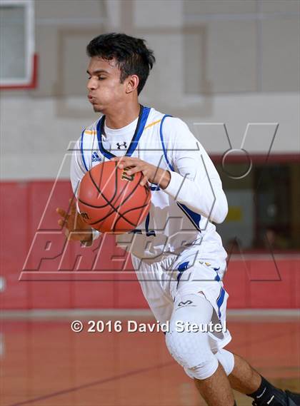 Thumbnail 3 in Stockton Christian vs. Sacramento Waldorf (CIF SJS D6 Final) photogallery.