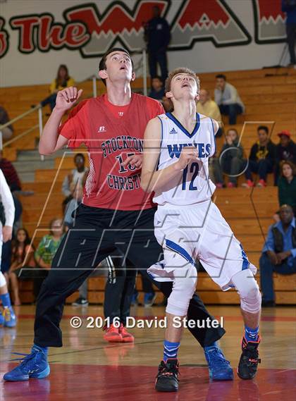 Thumbnail 3 in Stockton Christian vs. Sacramento Waldorf (CIF SJS D6 Final) photogallery.