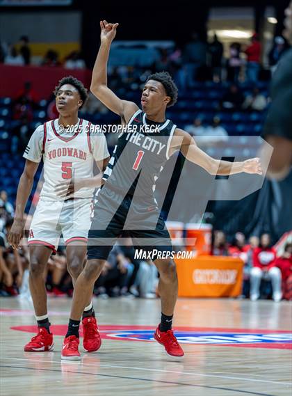 Thumbnail 3 in WOODWARD ACADEMY vs. TRI-CITIES (GHSA 5A FINALS) photogallery.