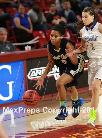 Thumbnail 2 in Desert Vista vs. Dobson (AIA D1 Semifinal) photogallery.