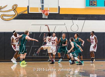 Thumbnail 2 in Clear Falls vs Pearland (McDonald's Texas Invitational) photogallery.