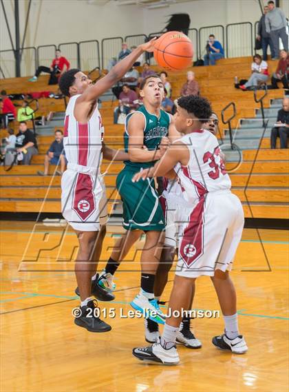 Thumbnail 1 in Clear Falls vs Pearland (McDonald's Texas Invitational) photogallery.