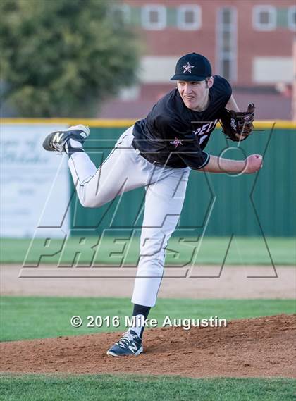 Thumbnail 3 in Coppell @ Carroll photogallery.