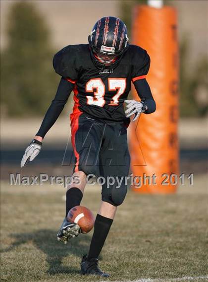 Thumbnail 1 in Florence @ Bennett (CHSAA 2A Quarterfinal) photogallery.