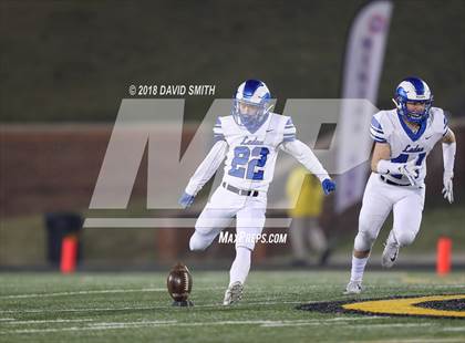 Thumbnail 2 in Ladue Horton Watkins vs. MICDS (MSHSAA Class 4 Show-Me Bowl) photogallery.