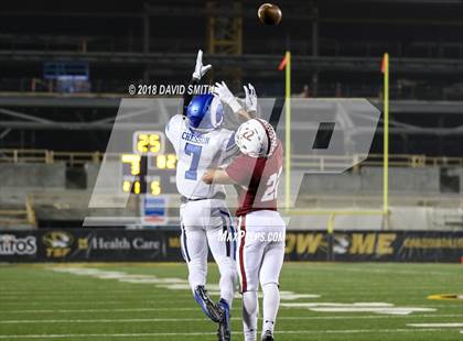 Thumbnail 3 in Ladue Horton Watkins vs. MICDS (MSHSAA Class 4 Show-Me Bowl) photogallery.