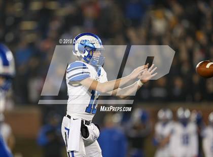 Thumbnail 2 in Ladue Horton Watkins vs. MICDS (MSHSAA Class 4 Show-Me Bowl) photogallery.
