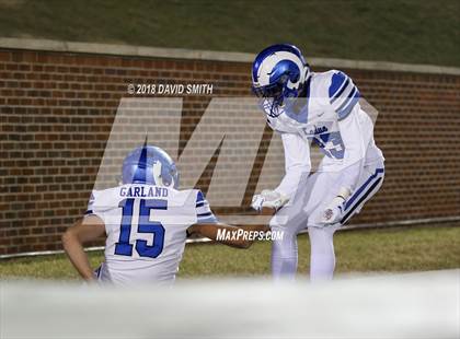 Thumbnail 3 in Ladue Horton Watkins vs. MICDS (MSHSAA Class 4 Show-Me Bowl) photogallery.