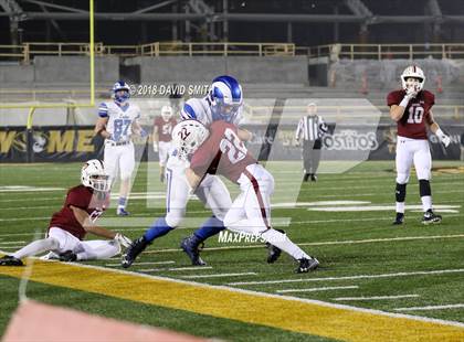 Thumbnail 3 in Ladue Horton Watkins vs. MICDS (MSHSAA Class 4 Show-Me Bowl) photogallery.
