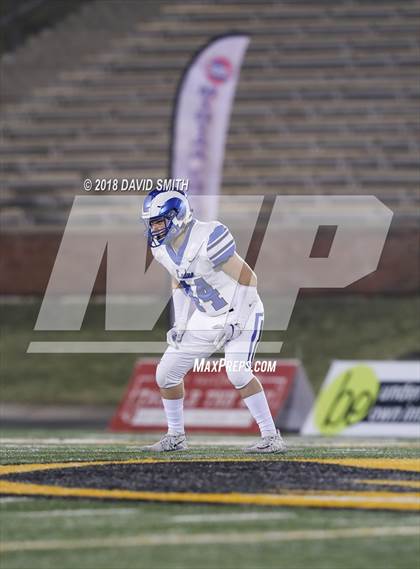 Thumbnail 3 in Ladue Horton Watkins vs. MICDS (MSHSAA Class 4 Show-Me Bowl) photogallery.