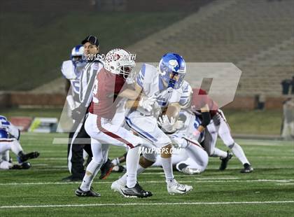 Thumbnail 1 in Ladue Horton Watkins vs. MICDS (MSHSAA Class 4 Show-Me Bowl) photogallery.