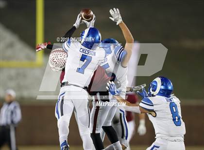 Thumbnail 1 in Ladue Horton Watkins vs. MICDS (MSHSAA Class 4 Show-Me Bowl) photogallery.