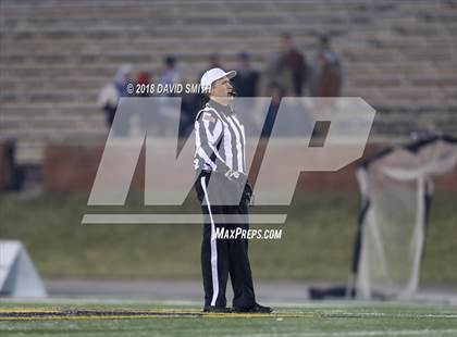 Thumbnail 2 in Ladue Horton Watkins vs. MICDS (MSHSAA Class 4 Show-Me Bowl) photogallery.
