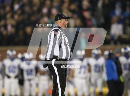 Thumbnail 3 in Ladue Horton Watkins vs. MICDS (MSHSAA Class 4 Show-Me Bowl) photogallery.