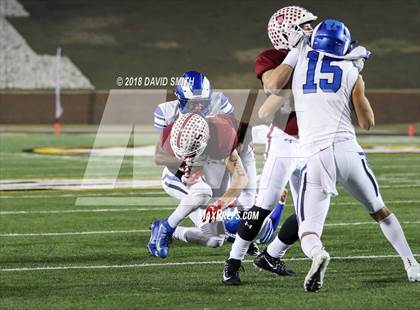 Thumbnail 1 in Ladue Horton Watkins vs. MICDS (MSHSAA Class 4 Show-Me Bowl) photogallery.
