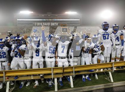 Thumbnail 2 in Ladue Horton Watkins vs. MICDS (MSHSAA Class 4 Show-Me Bowl) photogallery.