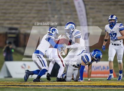 Thumbnail 2 in Ladue Horton Watkins vs. MICDS (MSHSAA Class 4 Show-Me Bowl) photogallery.