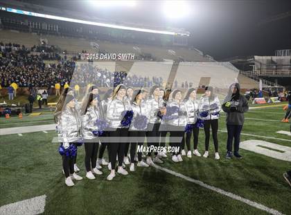 Thumbnail 2 in Ladue Horton Watkins vs. MICDS (MSHSAA Class 4 Show-Me Bowl) photogallery.