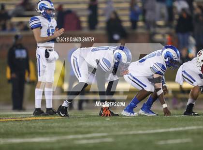 Thumbnail 1 in Ladue Horton Watkins vs. MICDS (MSHSAA Class 4 Show-Me Bowl) photogallery.
