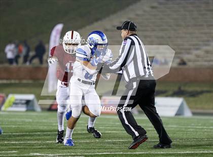 Thumbnail 3 in Ladue Horton Watkins vs. MICDS (MSHSAA Class 4 Show-Me Bowl) photogallery.