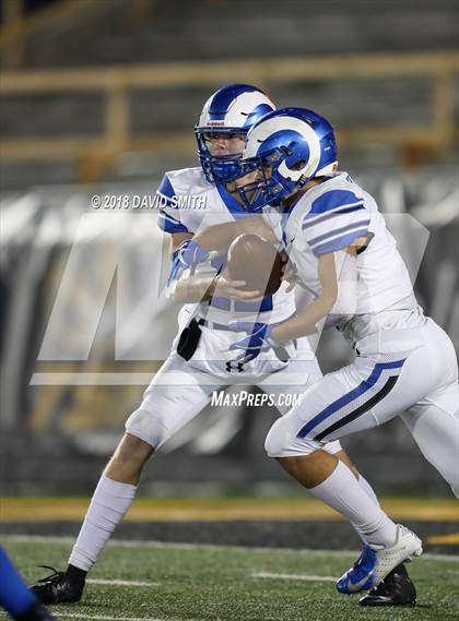 Thumbnail 2 in Ladue Horton Watkins vs. MICDS (MSHSAA Class 4 Show-Me Bowl) photogallery.