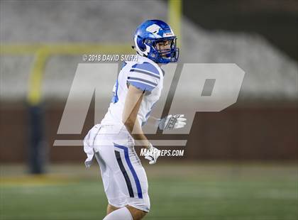 Thumbnail 1 in Ladue Horton Watkins vs. MICDS (MSHSAA Class 4 Show-Me Bowl) photogallery.