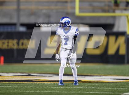 Thumbnail 2 in Ladue Horton Watkins vs. MICDS (MSHSAA Class 4 Show-Me Bowl) photogallery.