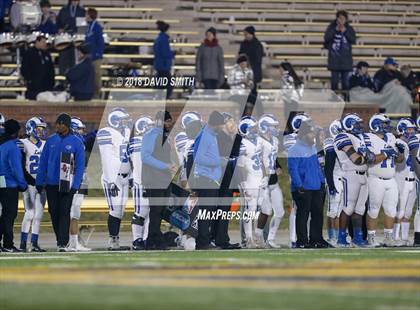 Thumbnail 2 in Ladue Horton Watkins vs. MICDS (MSHSAA Class 4 Show-Me Bowl) photogallery.