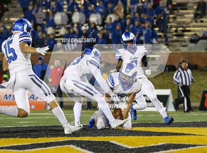 Thumbnail 1 in Ladue Horton Watkins vs. MICDS (MSHSAA Class 4 Show-Me Bowl) photogallery.