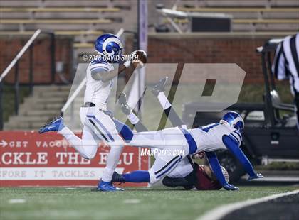 Thumbnail 2 in Ladue Horton Watkins vs. MICDS (MSHSAA Class 4 Show-Me Bowl) photogallery.