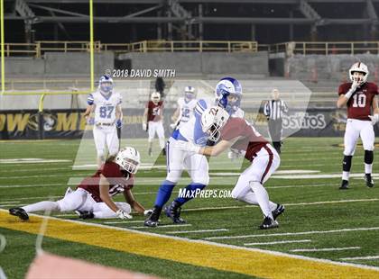 Thumbnail 2 in Ladue Horton Watkins vs. MICDS (MSHSAA Class 4 Show-Me Bowl) photogallery.