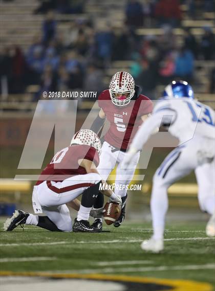 Thumbnail 2 in Ladue Horton Watkins vs. MICDS (MSHSAA Class 4 Show-Me Bowl) photogallery.