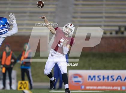 Thumbnail 2 in Ladue Horton Watkins vs. MICDS (MSHSAA Class 4 Show-Me Bowl) photogallery.